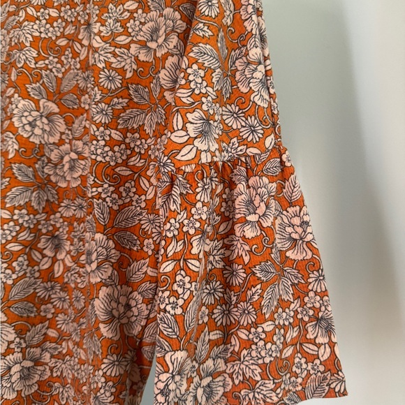 Lauren Conrad 3/4 ruffled sleeve top. Size: extra Small, Color: Orange - Picture 2 of 6